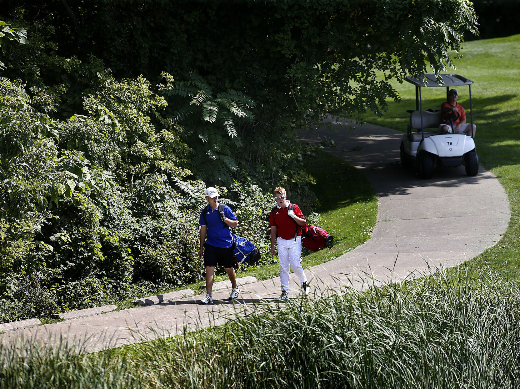083017-boys-golf-012